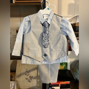 Van Heusen baby tuxedo DUEL SET - 3-6 month size, new with tags